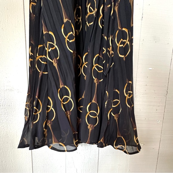 Banana Republic Black Pleated Sheath Dress w/Horsebit Design Small NWT - Picture 11 of 16